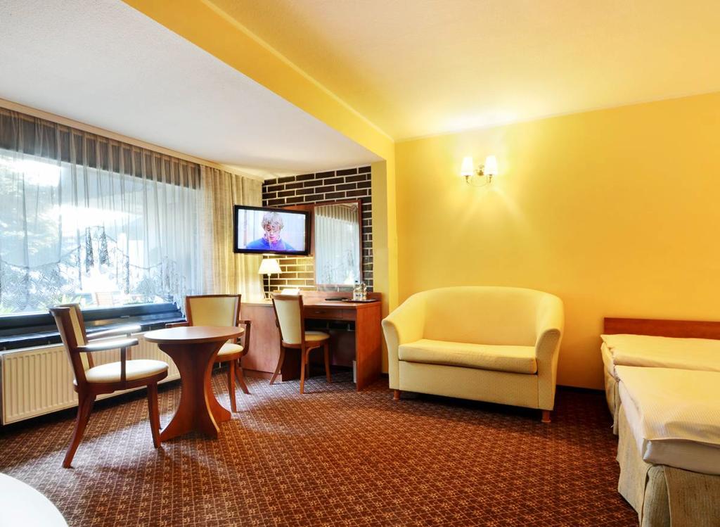 Hotel Astra Tajemniczy Ogrod Poznan Exterior photo